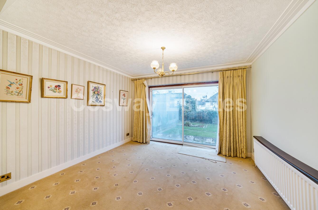 Blackwell Gardens, Edgware, HA8, Edgware